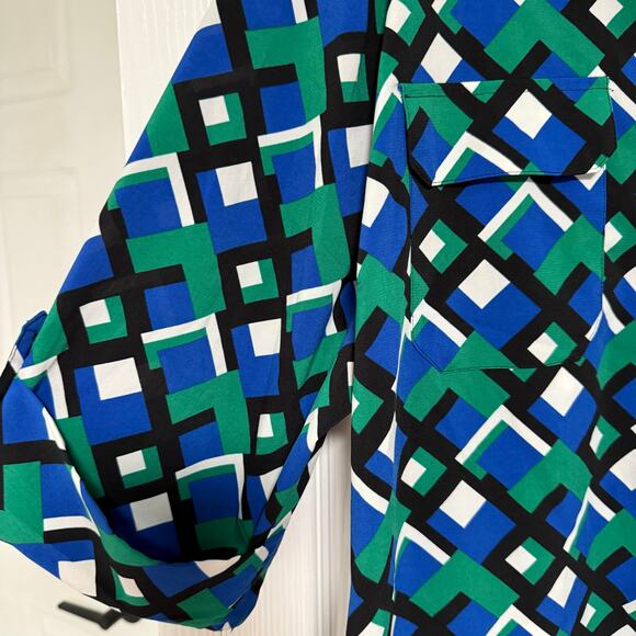 Catherines Women's Geometric Button Front 3/4 Sleeve Top Size 3X - Picture 6 of 14